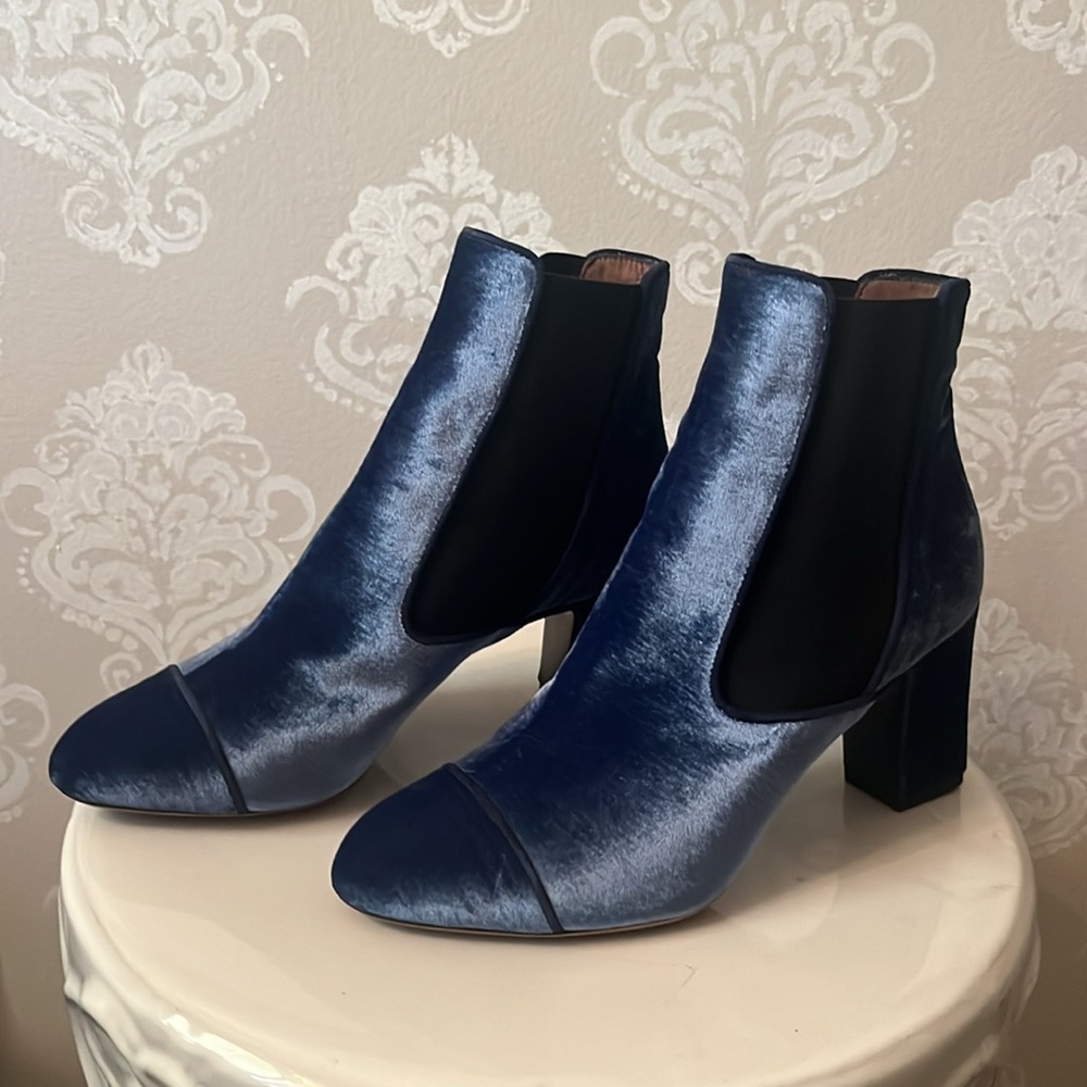 Velvet Bootie - Picture 2 of 6